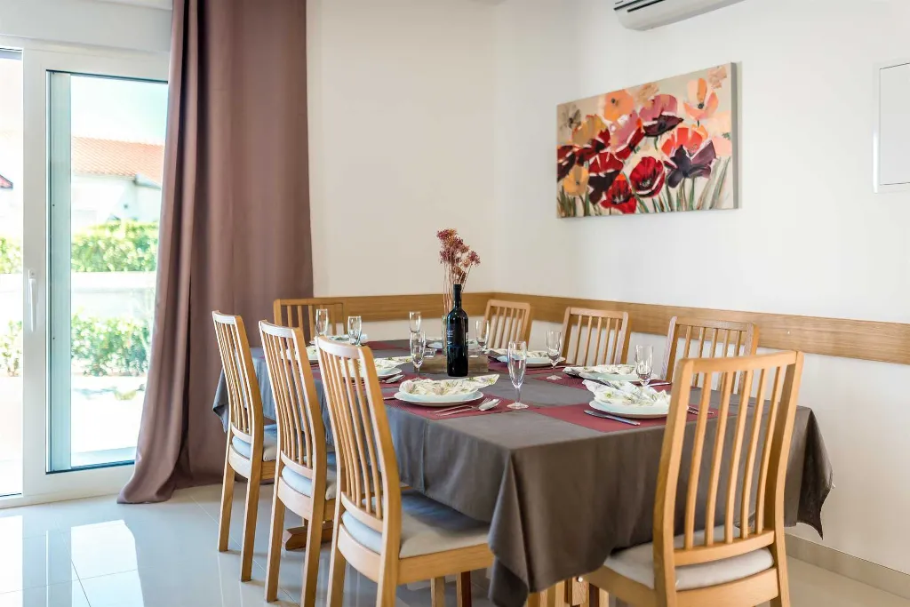 4-Bedroom Villa in Šibenik with Swimming Pool