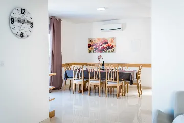 4-Bedroom Villa in Šibenik with Swimming Pool
