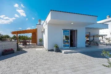 4-Bedroom Villa in Šibenik with Swimming Pool