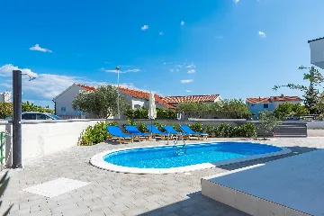 4-Bedroom Villa in Šibenik with Swimming Pool