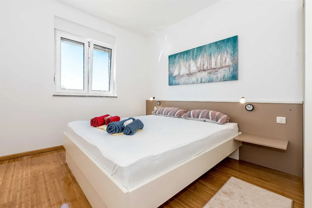 4-Bedroom Villa in Šibenik with Swimming Pool