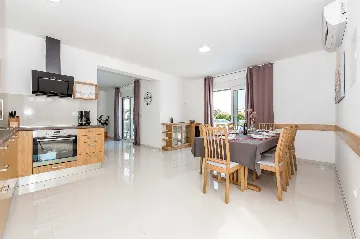 4-Bedroom Villa in Šibenik with Swimming Pool