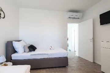 Family Villa in Jadrija, Šibenik (Sleeps 10)