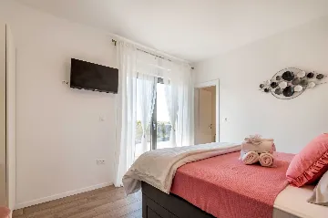 Family Villa in Jadrija, Šibenik (Sleeps 10)