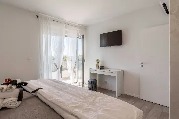 Family Villa in Jadrija, Šibenik (Sleeps 10)