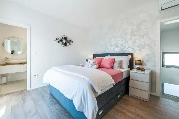 Family Villa in Jadrija, Šibenik (Sleeps 10)