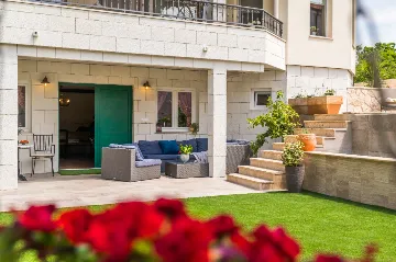 Modern Villa with Pool for 9 Guests in Šibenik