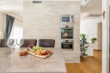 Modern Villa with Pool for 9 Guests in Šibenik