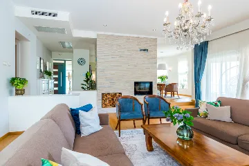 Modern Villa with Pool for 9 Guests in Šibenik