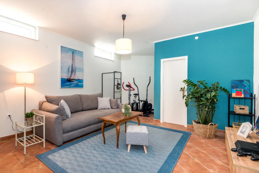 Modern Villa with Pool for 9 Guests in Šibenik