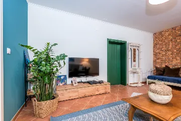 Modern Villa with Pool for 9 Guests in Šibenik