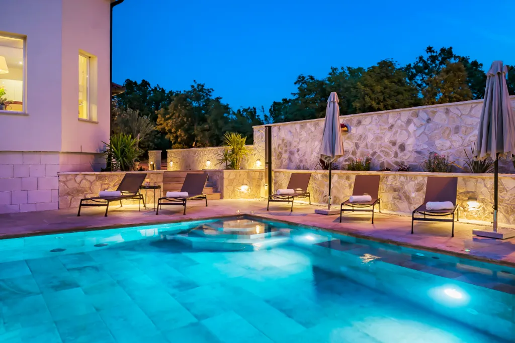 Modern Villa with Pool for 9 Guests in Šibenik