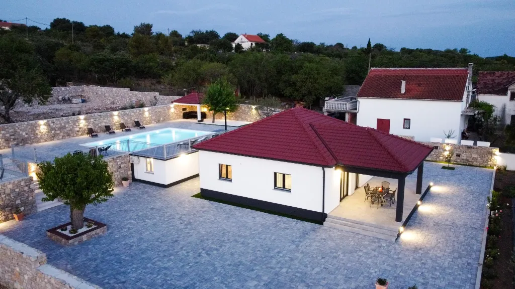 Skradin Vačani 4-Bedroom House for Up to 8