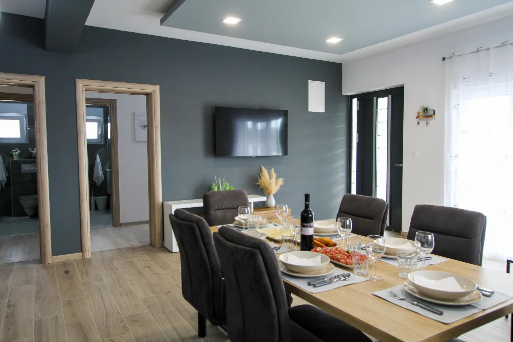 Skradin Vačani 4-Bedroom House for Up to 8