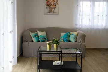 Skradin Vačani 4-Bedroom House for Up to 8