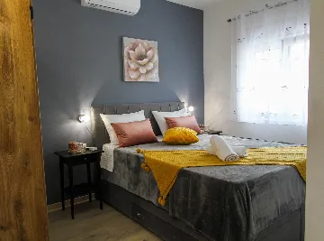 Skradin Vačani 4-Bedroom House for Up to 8