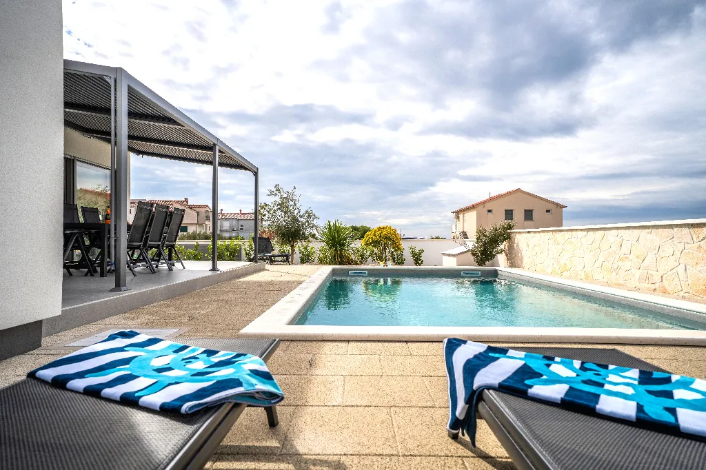 Family House with Private Heated Pool in Šibenik