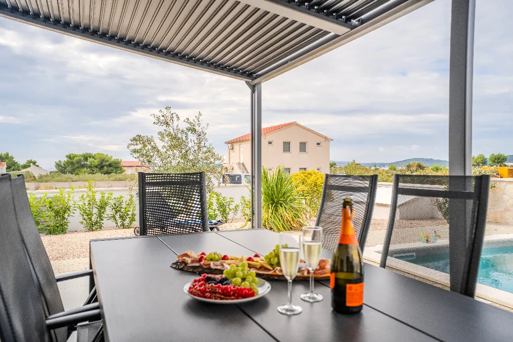 Family House with Private Heated Pool in Šibenik