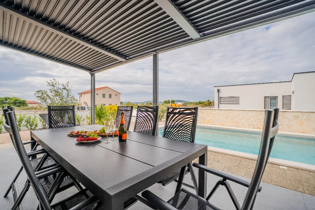 Family House with Private Heated Pool in Šibenik