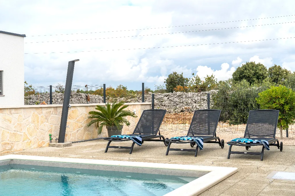 Family House with Private Heated Pool in Šibenik
