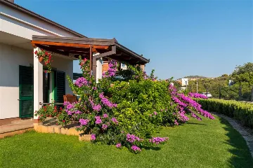 Holiday House for 6 in Rogoznica