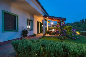 Holiday House for 6 in Rogoznica