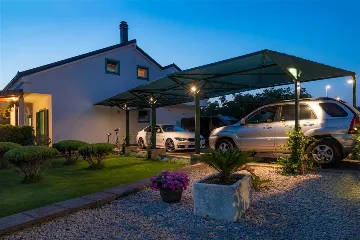 Holiday House for 6 in Rogoznica