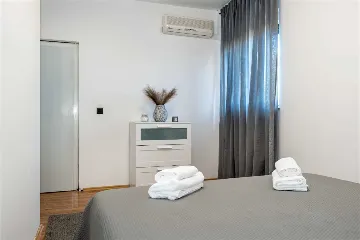 Holiday House for 6 in Rogoznica