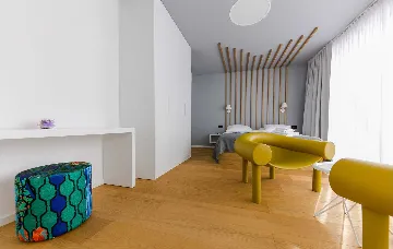 6-Bedroom Villa in Primošten for Up to 12 Guests