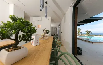 6-Bedroom Villa in Primošten for Up to 12 Guests