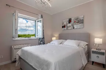 3-Bedroom Apartment in Skradin with Pool