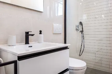 3-Bedroom Apartment in Skradin with Pool