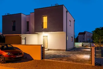 Villa for 6 Guests with Private Pool in Šibenik