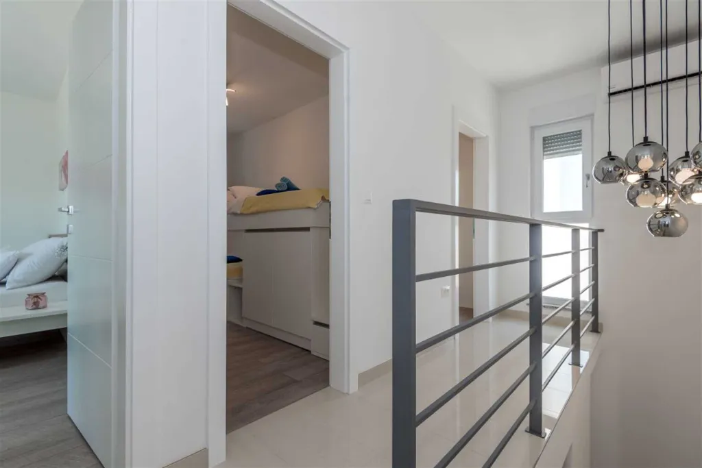 Villa for 6 Guests with Private Pool in Šibenik
