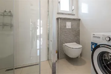 Villa for 6 Guests with Private Pool in Šibenik