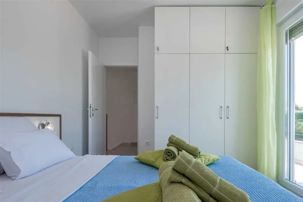 Villa for 6 Guests with Private Pool in Šibenik