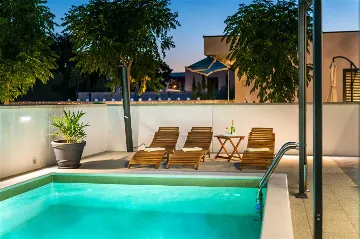 Villa for 6 Guests with Private Pool in Šibenik