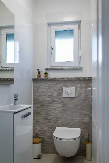 Villa for 6 Guests with Private Pool in Šibenik