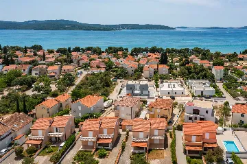 Villa for 6 Guests with Private Pool in Šibenik