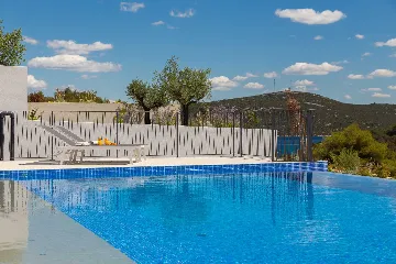 Villa with Pool and 5 Bedrooms in Jezera