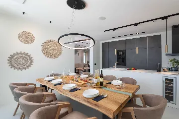 Villa with Pool and 5 Bedrooms in Jezera