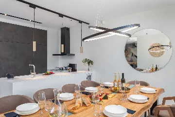 Villa with Pool and 5 Bedrooms in Jezera