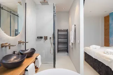 Villa with Pool and 5 Bedrooms in Jezera