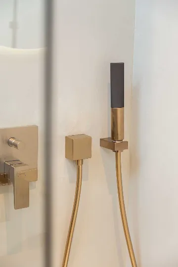 Villa with Pool and 5 Bedrooms in Jezera