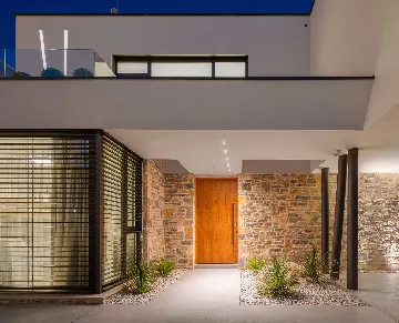 Villa with Pool and 5 Bedrooms in Jezera