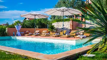 Bilice Villa with Pool for 9 near Šibenik