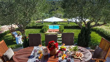 Bilice Villa with Pool for 9 near Šibenik