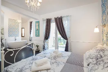 Bilice Villa with Pool for 9 near Šibenik