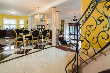 Bilice Villa with Pool for 9 near Šibenik