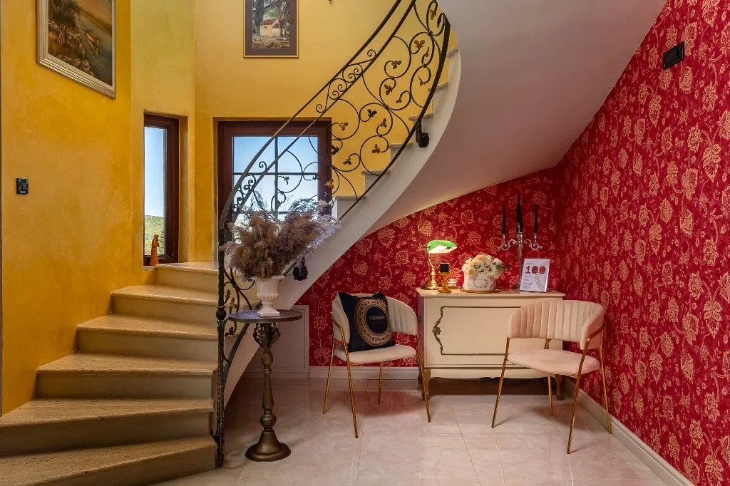 Bilice Villa with Pool for 9 near Šibenik